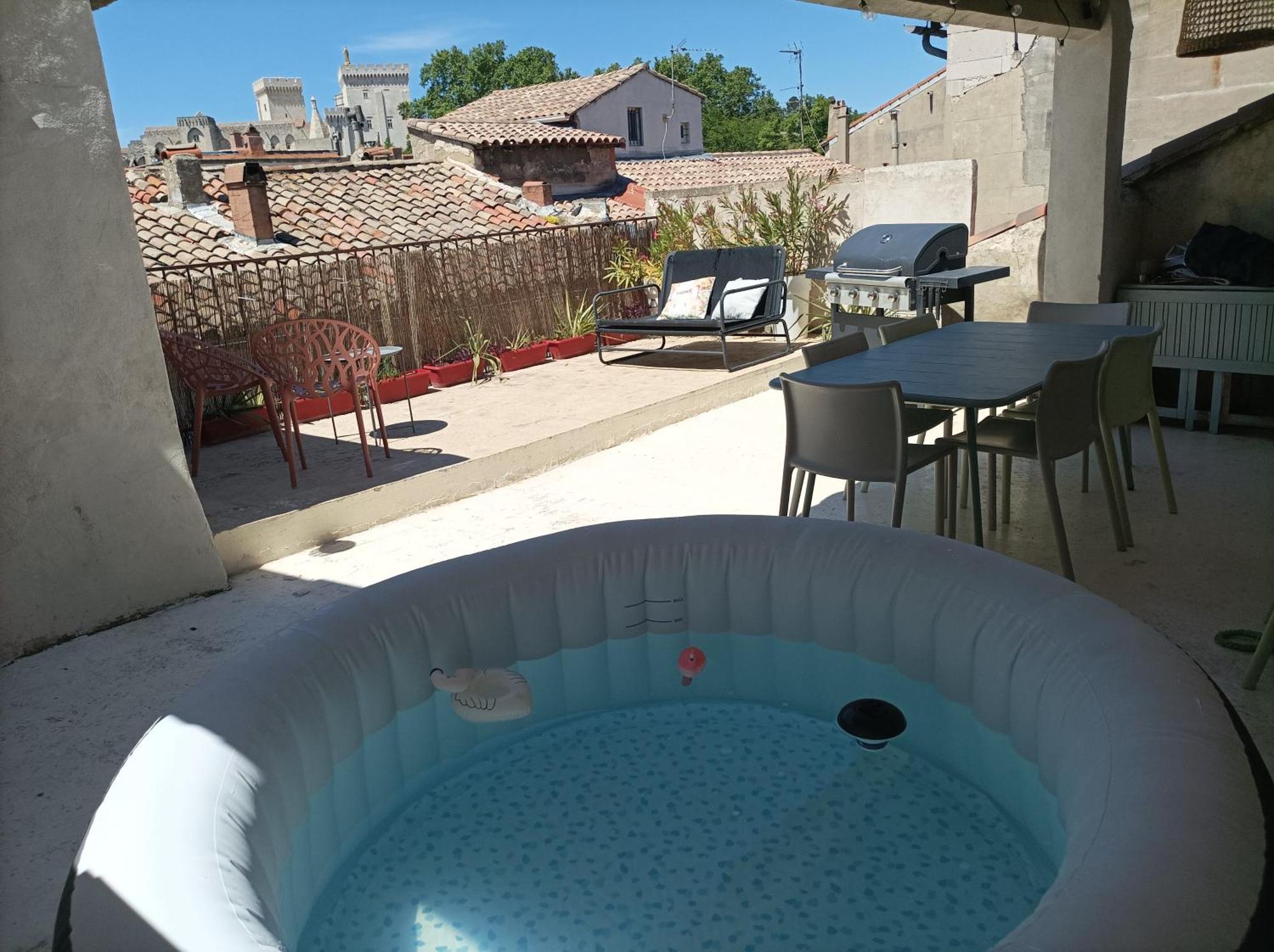 Maison Intra Muros, Terrasses Avec Vue Jaccuzzi Et Garage Avignon Room photo